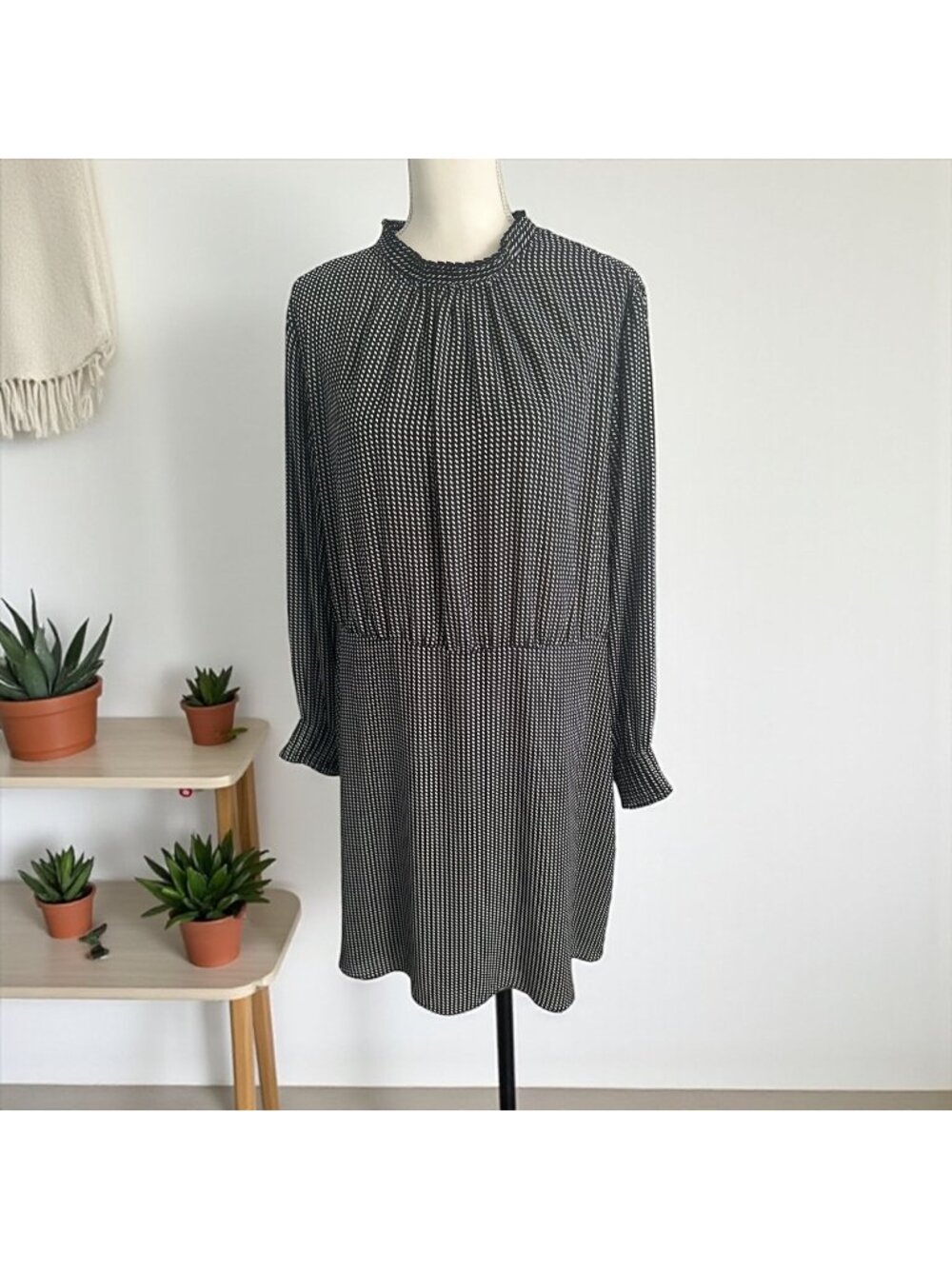 H&M Black White Patterned Long Sleeve Dress Size XL